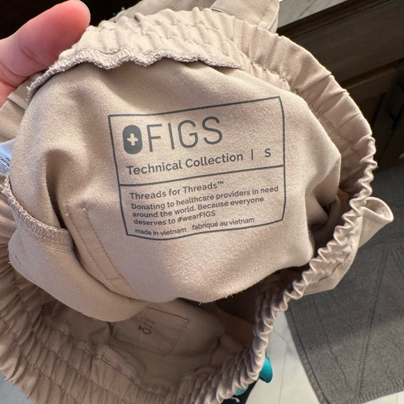 Figs Zamora jogger set - Picture 4 of 4